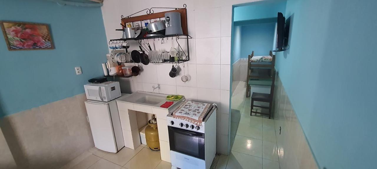 Kitnets Itapua Residencia - 1 Minuto De Caminhada Ate A Praia Salvador Bagian luar foto
